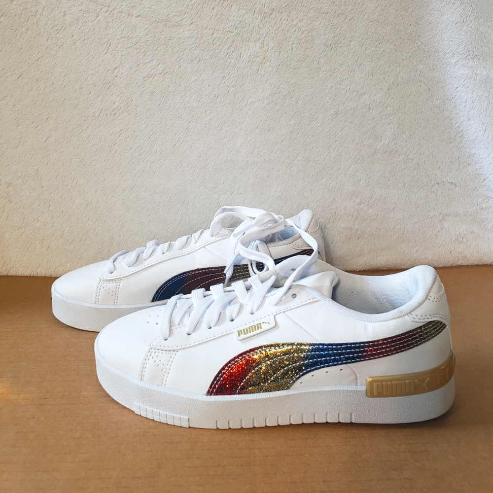 PUMA - BRAND NEW! Never worn! Women's Platform White with sparkle accents